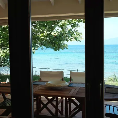 Simos In Paleokastro Vakantiehuis Edipsos